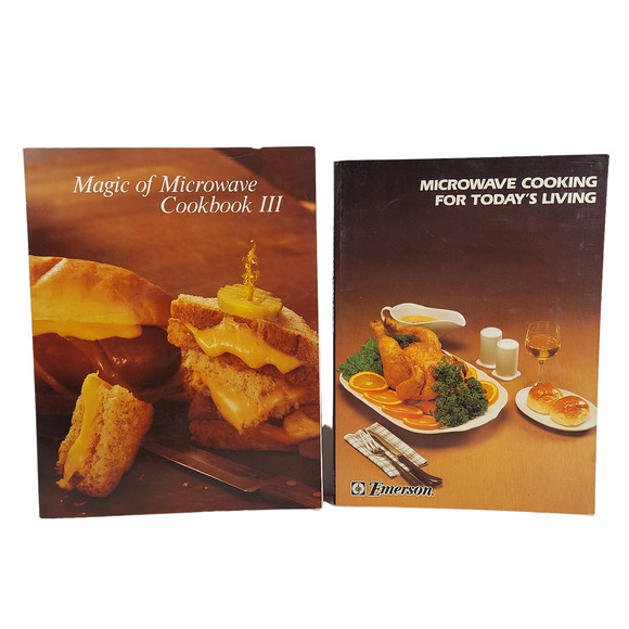 Vintage Microwave Cookbooks Lot of 2 Magic of Cook Book and Emerson Cooking 80s - Picture 2 of 12